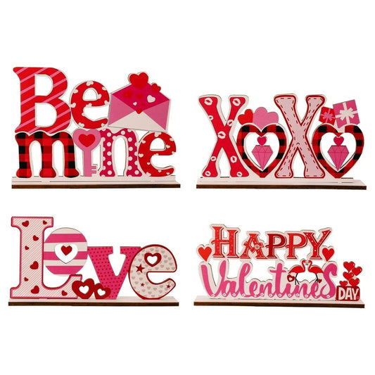 Love letter heart-shaped hollow decorative ornament.